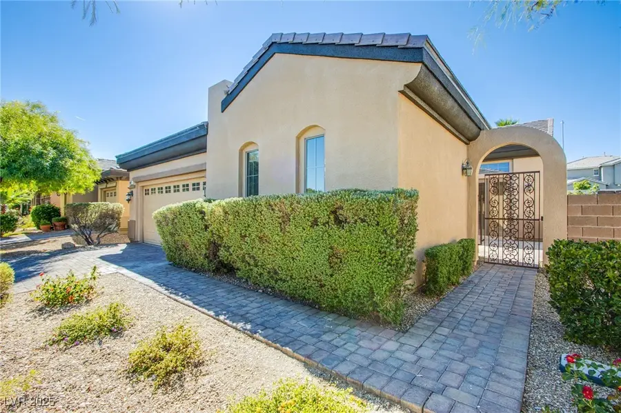 9021 Reindeer Lake Street, Las Vegas, NV 89143 - Image #3