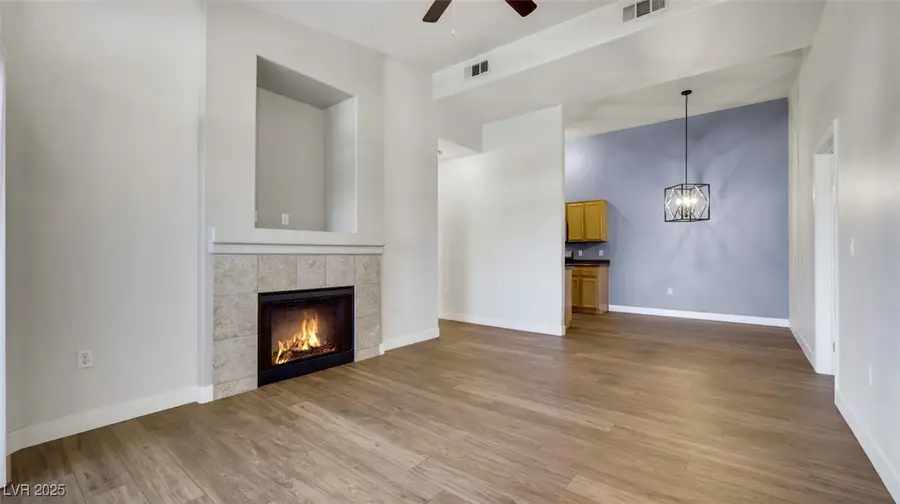 2305 W Horizon Ridge Parkway #1224, Henderson, NV 89052 - Image #2