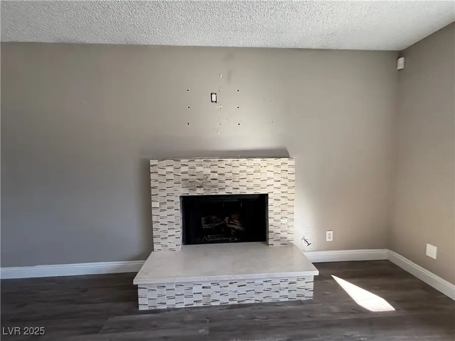 615 Hidden Valley Drive, Henderson, NV 89002 - Image #3