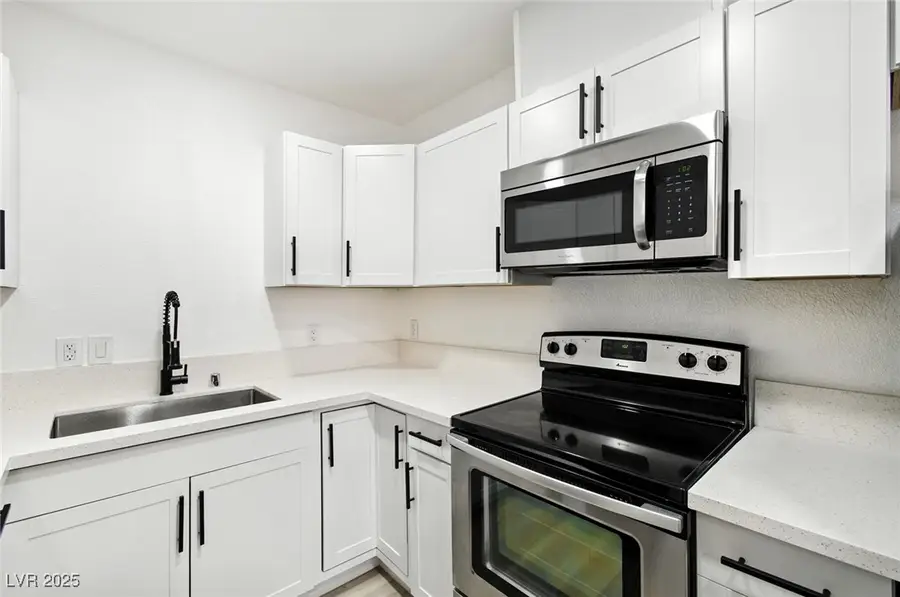 364 N 13th Street, Las Vegas, NV 89101 - Image #3