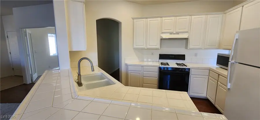 10232 Country Flats Lane, Las Vegas, NV 89135 - Image #3