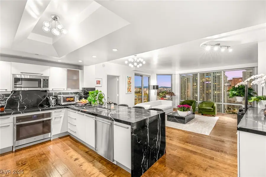 222 Karen Avenue #2802, Las Vegas, NV 89109 - Image #3