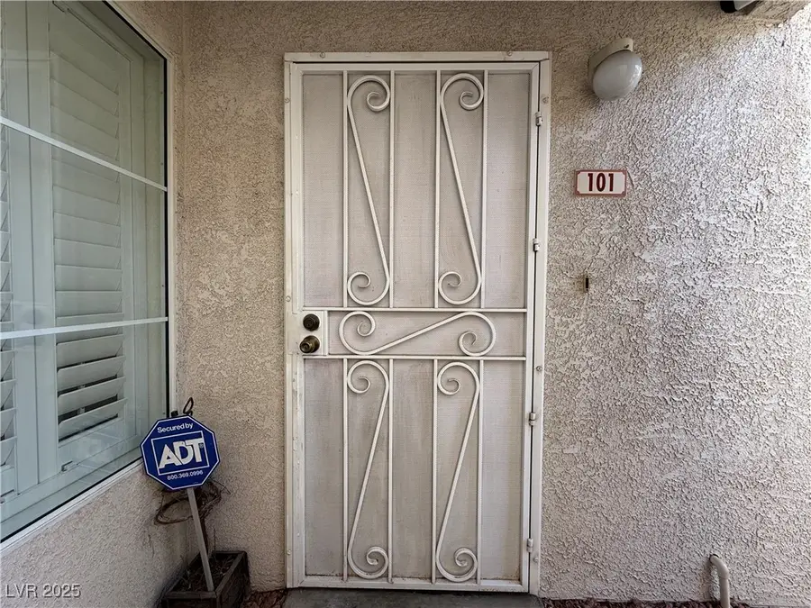 1620 Sandecker Court #101, Las Vegas, NV 89146 - Image #2