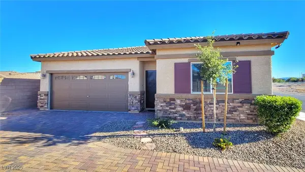 5652 Redwood Street, Las Vegas, NV 89118