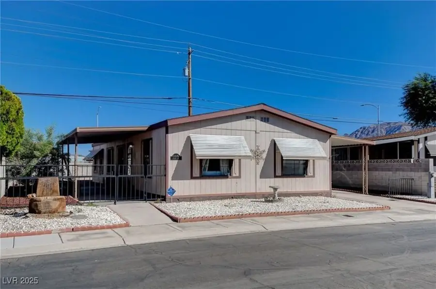 5576 Aldama Road, Las Vegas, NV 89122 - Image #3