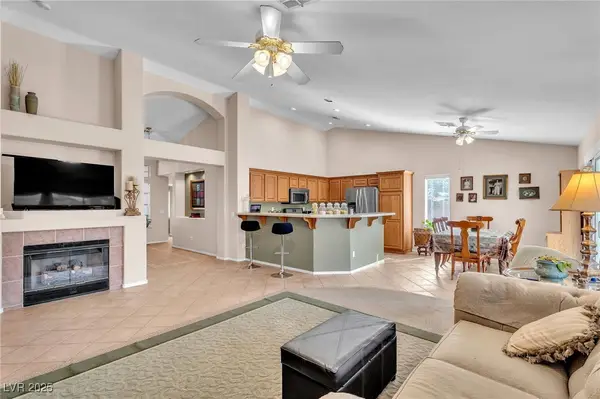 7925 High Stream Avenue, Las Vegas, NV 89131