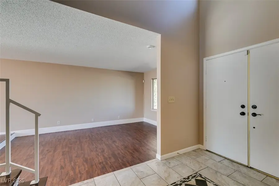 6345 Obannon Drive, Las Vegas, NV 89146 - Image #3