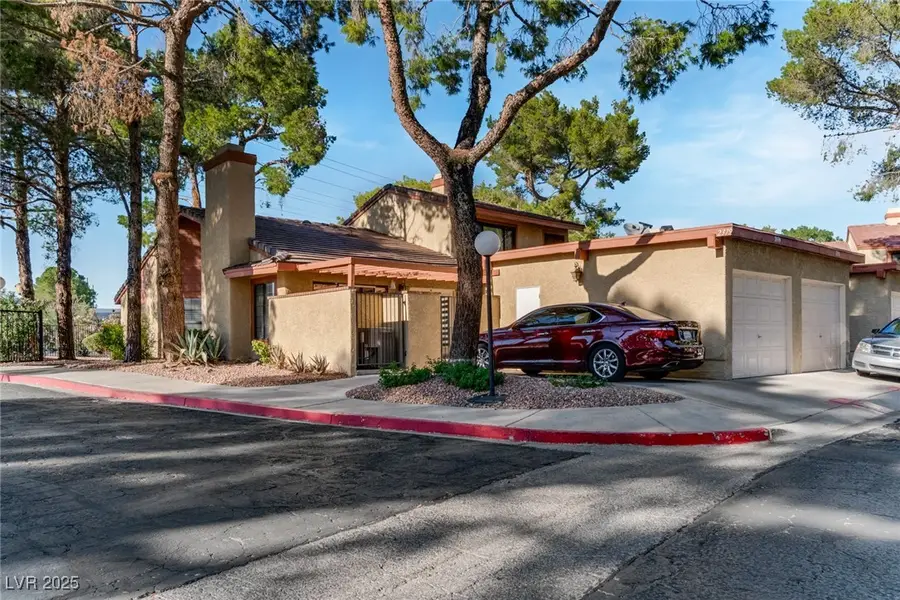 2379 Pickwick Drive, Henderson, NV 89014 - Image #2