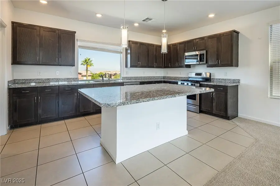 8040 Carpenter Creek Avenue, Las Vegas, NV 89113 - Image #2