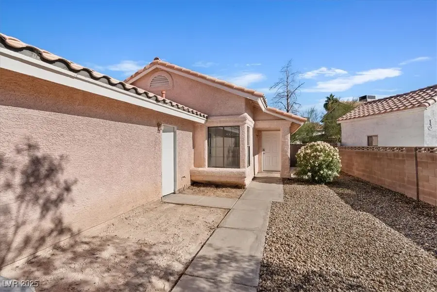 7026 Ray Charles Lane, Las Vegas, NV 89119 - Image #2