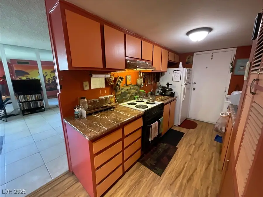 1337 Dorothy Avenue #3, Las Vegas, NV 89119 - Image #3