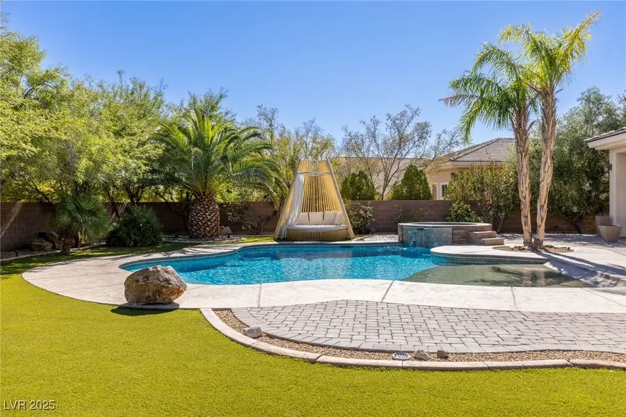 7304 Buttons Ridge Drive, Las Vegas, NV 89131 - Image #2