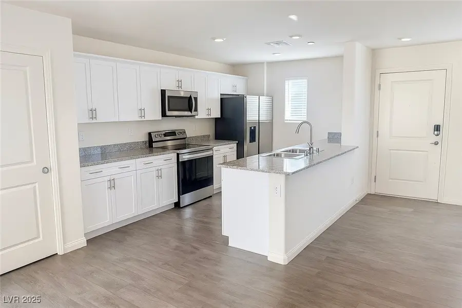 6832 Sunflower Fields Street, North Las Vegas, NV 89086 - Image #3