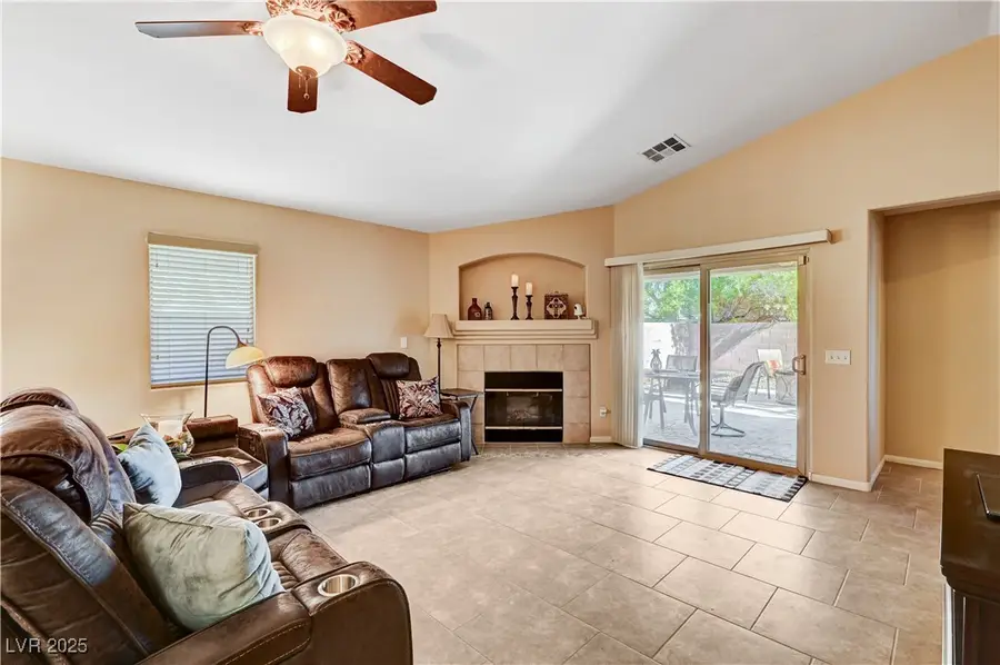 3518 Pointe Vedra Court, Las Vegas, NV 89122 - Image #3
