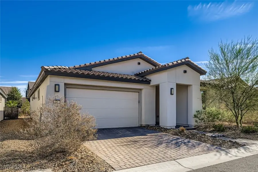 116 Lake Oasis Street, Henderson, NV 89011 - Image #2
