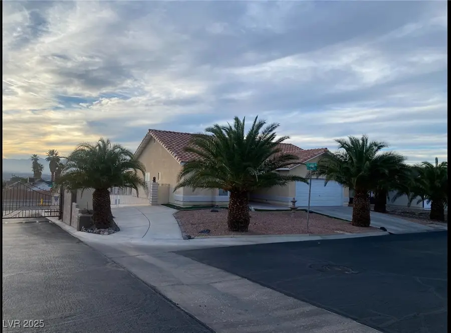 1911 Balzac Drive, Las Vegas, NV 89156 - Image #3