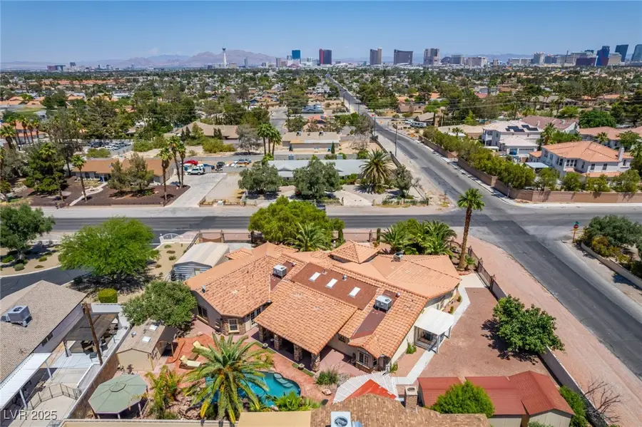 3085 Duneville Street, Las Vegas, NV 89146 - Image #3