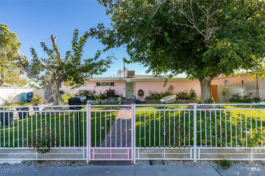 700 N 14th Street, Las Vegas, NV 89101 - Image #2