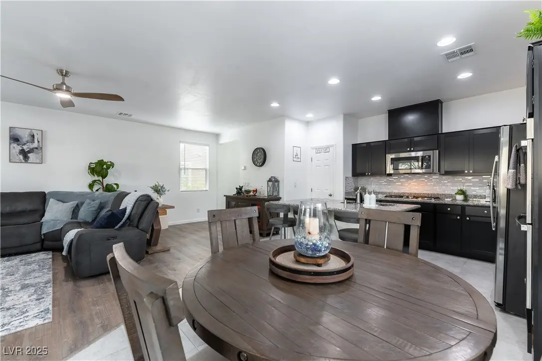 1950 Shanon Michelle Avenue, North Las Vegas, NV 89031 - Image #1