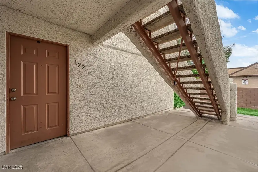 1800 Edmond Street #122, Las Vegas, NV 89146 - Image #2