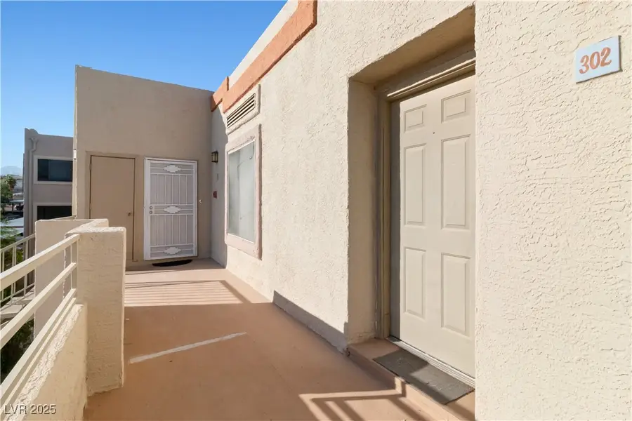 2028 Mesquite Lane #302, Laughlin, NV 89029 - Image #3