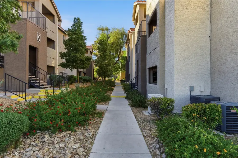 4200 S Valley View Boulevard #3049, Las Vegas, NV 89103 - Image #3