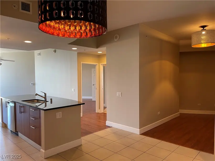 200 W Sahara Avenue #2211, Las Vegas, NV 89102 - Image #2