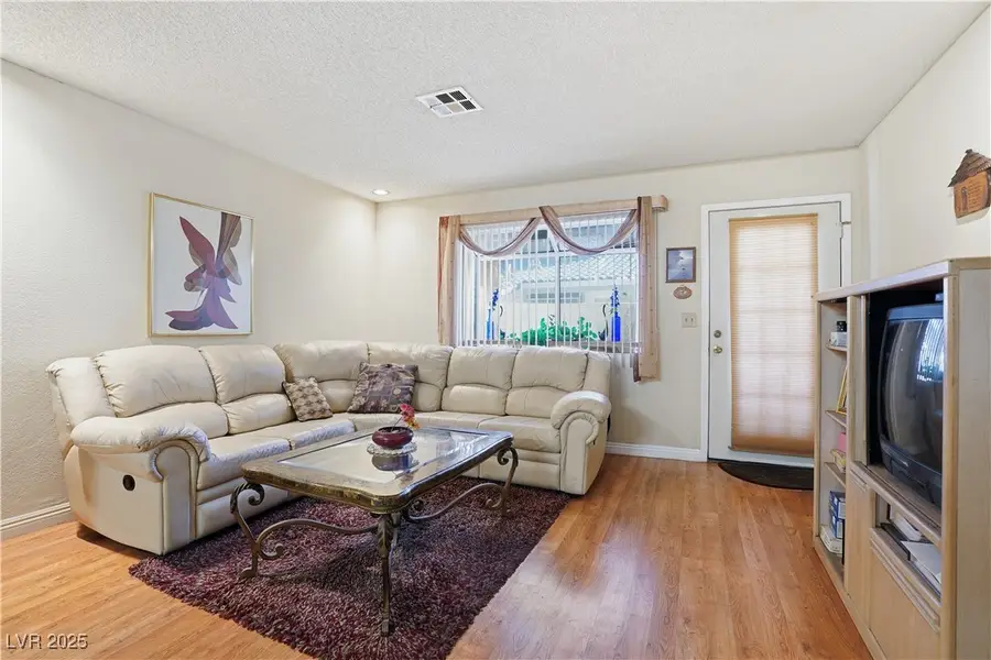 2132 Bavington Drive #C, Las Vegas, NV 89108 - Image #3