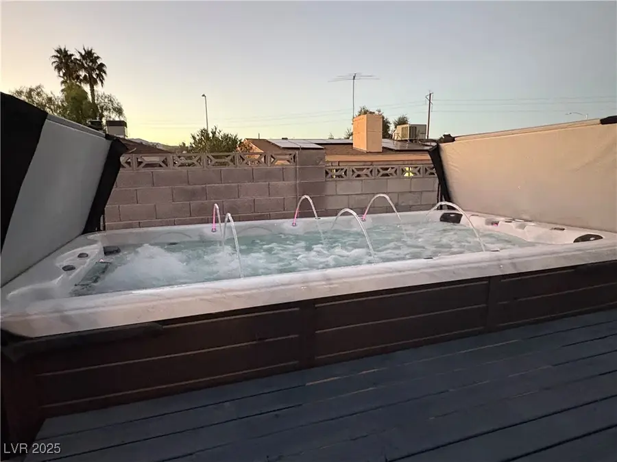 8212 Buccaneer Lane, Las Vegas, NV 89145 - Image #3