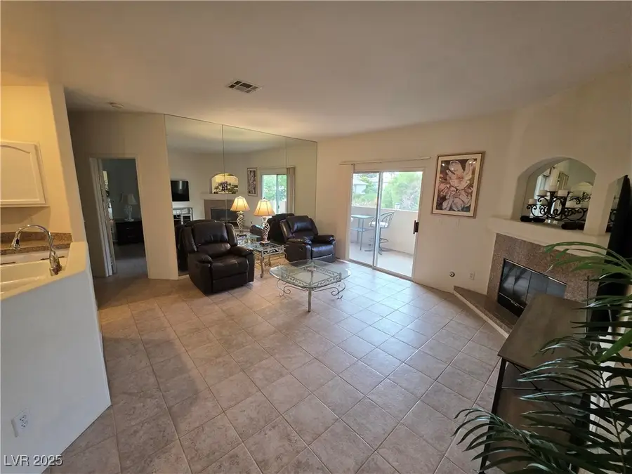 2050 W Warm Springs Road #423, Henderson, NV 89014 - Image #3