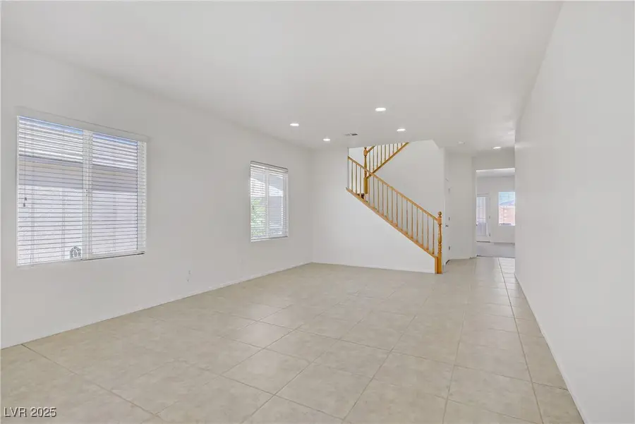 6933 Diver Avenue, North Las Vegas, NV 89084 - Image #3