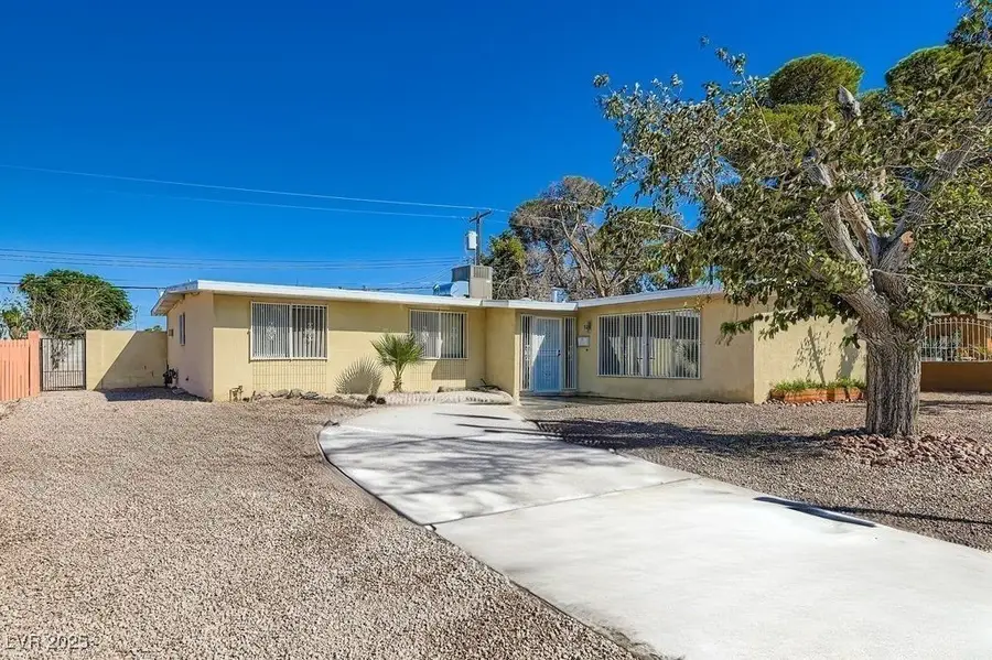 2944 Burnham Avenue, Las Vegas, NV 89169 - Image #2