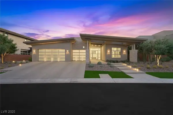 11 Hawkeye Lane, Las Vegas, NV 89135
