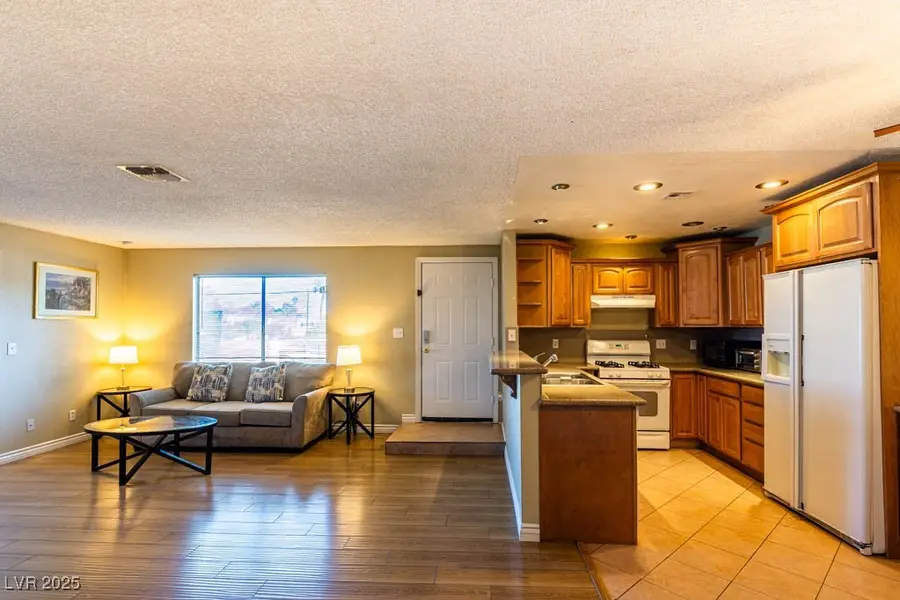 1400 Santa Margarita Street #B, Las Vegas, NV 89146 - Image #3