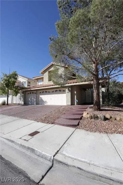 1829 Summit Pointe Drive, Las Vegas, NV 89117 - Image #2