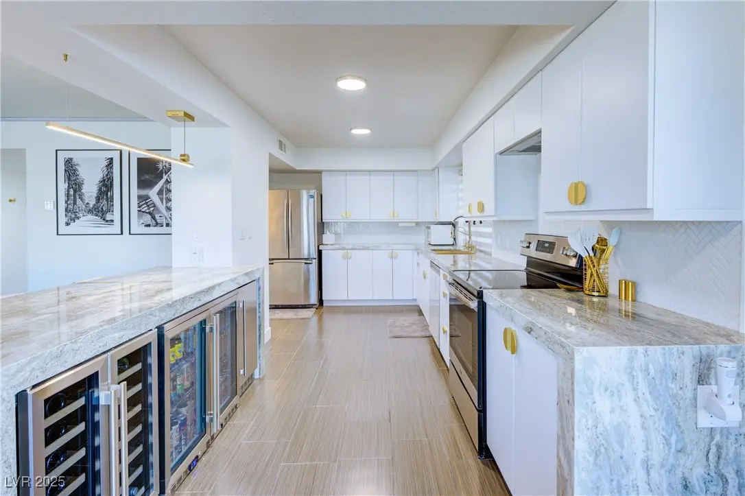 205 E Harmon Avenue #406, Las Vegas, NV 89169 - Image #1