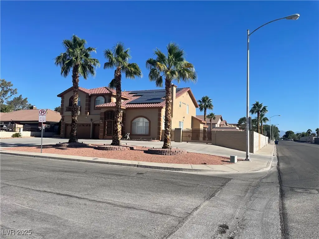 7020 King Solomons Court, Las Vegas, NV 89117 - Image #1