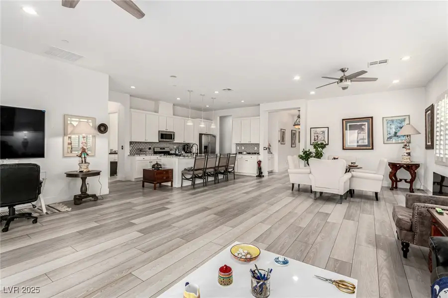 330 Meadow Brush Place, Henderson, NV 89011 - Image #3