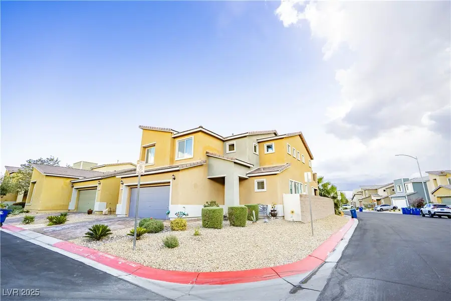 333 Largo Vista Court, North Las Vegas, NV 89084 - Image #2