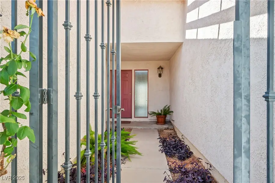 5069 Long View Drive, Las Vegas, NV 89120 - Image #3