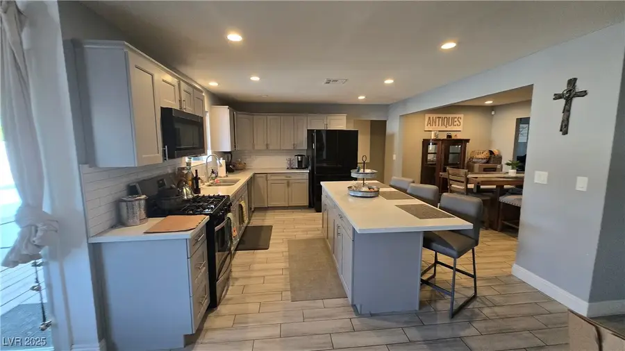 3720 Antigua Avenue, Las Vegas, NV 89121 - #3