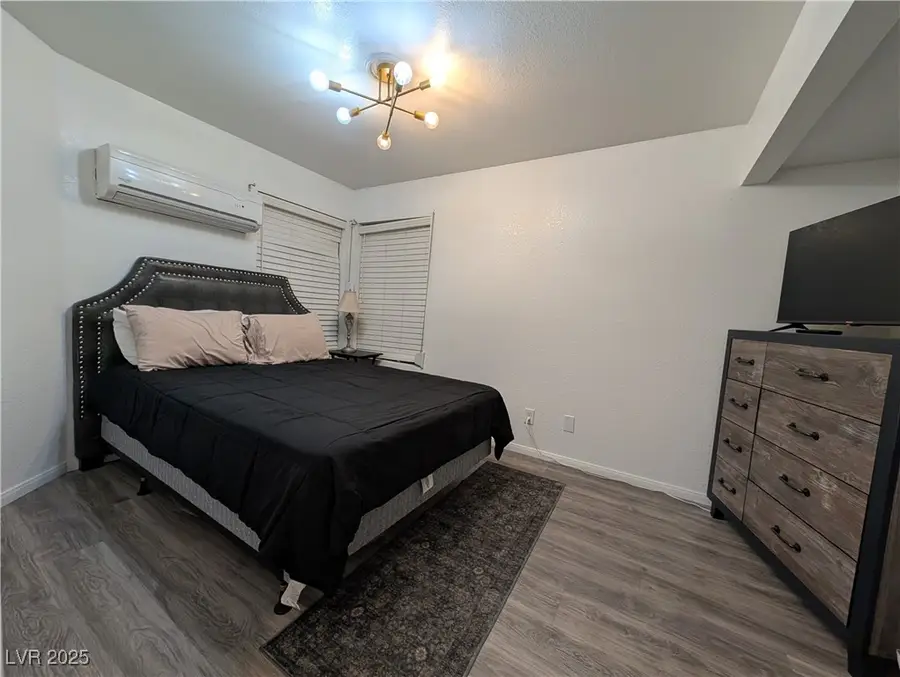 460 Elm Drive #103, Las Vegas, NV 89169 - Image #3