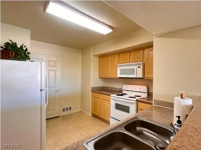 8000 Badura Avenue #2009, Las Vegas, NV 89113 - Image #2
