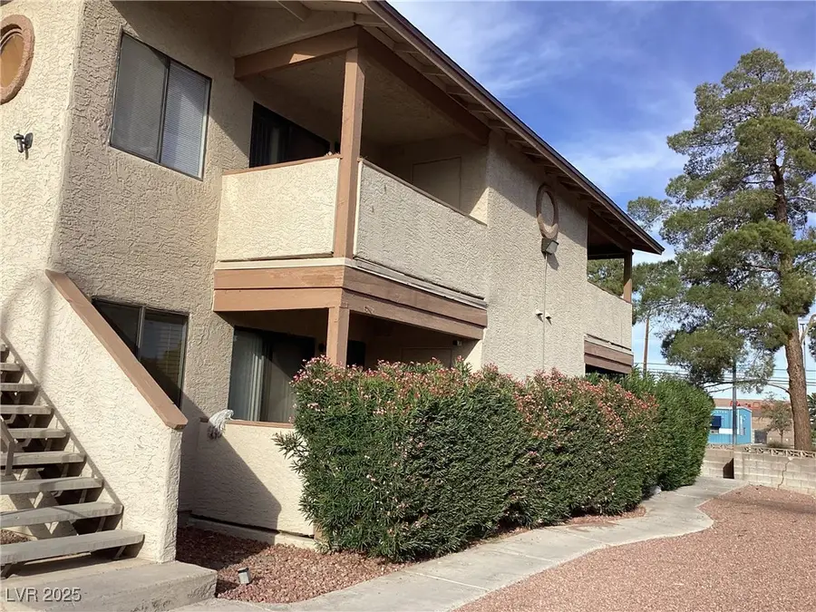 3701 Snorkel Circle #C, Las Vegas, NV 89108 - Image #2