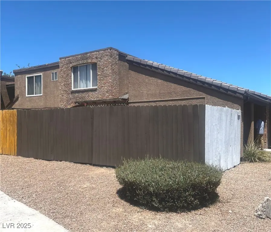 1500 Hialeah Drive #A, Las Vegas, NV 89119 - Image #3