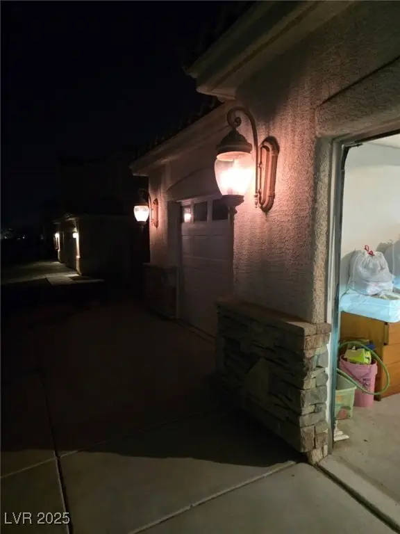 519 Sunrise Villa Drive, Las Vegas, NV 89110 - Image #3
