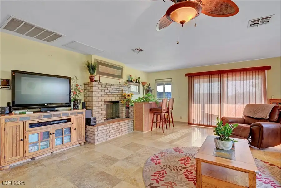 1016 Calico Ridge Dr, Henderson, NV 89011 - Image #2