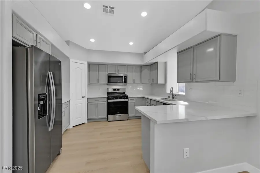 5551 Kildare Court, Las Vegas, NV 89118 - Image #3