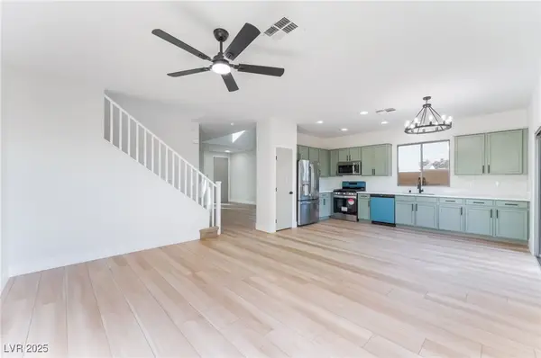 8421 Cheerful Brook Avenue, Las Vegas, NV 89143