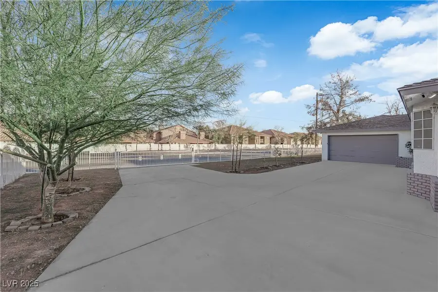 1751 Fairhaven Street, Las Vegas, NV 89108 - Image #3